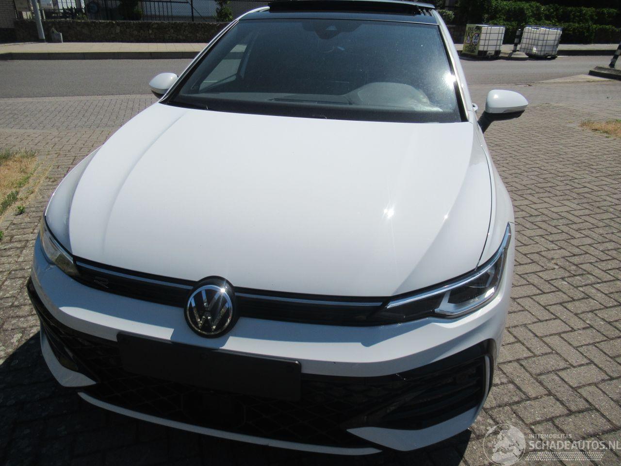 Volkswagen Golf 1.5TSI R-LINE 16.351km Pano/SchuifDak Harman/Kardon 360Cam Keyless-Go Android/Carplay...