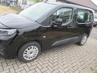Opel Combo Combo Life 1.2T 22.800km 5-zits Airco Navi Camera CruiseControl VirtualCockpit picture 3