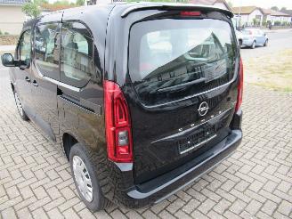 Unfallwagen Opel Combo Combo Life 1.2T 22.800km 5-zits Airco Navi Camera CruiseControl VirtualCockpit 2024/10