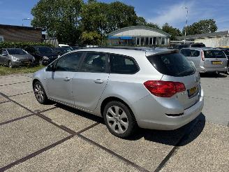 Opel Astra 1.4 Cosmo Sportstourer picture 4