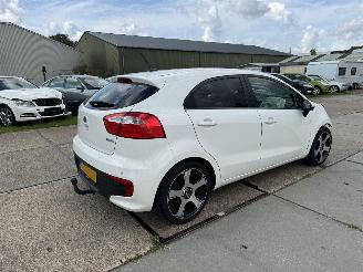 Kia Rio 1.2 CVVT ExecutiveLine picture 3