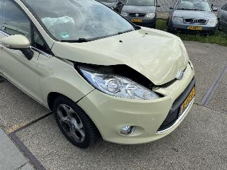 Ford Fiesta 1.4 Ghia 5drs picture 14