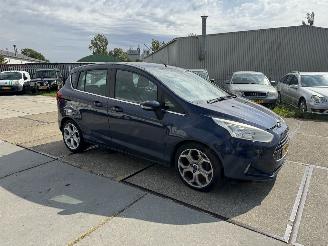 Ford B-Max 1.0 Ecoboost Titanium picture 2
