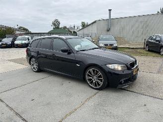 BMW 3-serie 318i Touring Luxury Line picture 2