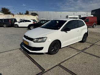 krockskadad bil auto Volkswagen Polo 1.2 Easyline 2011/4