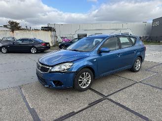 Avarii autoturisme Kia Cee d 1.6 CVVT X-tra Sporty Wagon 2010/1