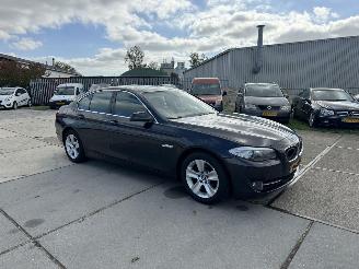 BMW 5-serie 520i High Exe sedan picture 2