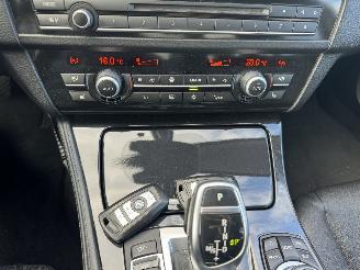 BMW 5-serie 520i High Exe sedan picture 9