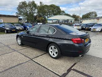 BMW 5-serie 520i High Exe sedan picture 4
