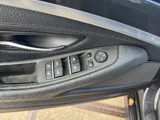 BMW 5-serie 520i High Exe sedan picture 6