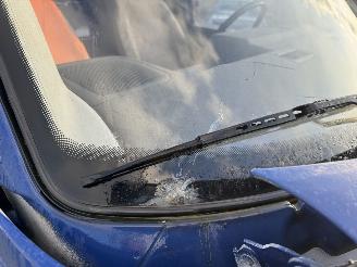 Volkswagen Transporter 1.0D picture 10