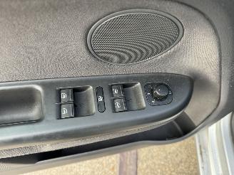 Volkswagen Golf plus 1.6 FSI picture 6