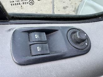 Opel Vivaro 2.0 CDTI picture 6