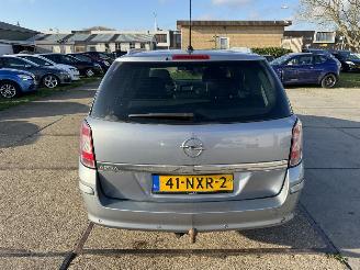 Opel Astra 1.6 Wagon picture 12