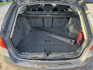 BMW 3-serie 320d Touring picture 15