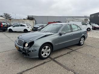 Unfallwagen Mercedes E-klasse 240 Elegance 2005/3