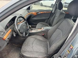 Mercedes E-klasse 240 Elegance picture 5