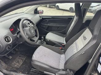 Volkswagen Up! 1.0 Move up picture 5