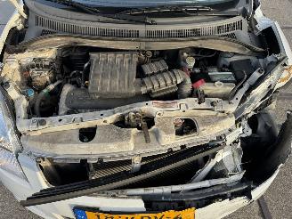 Suzuki Swift 1.3 Limited 5 drs picture 10