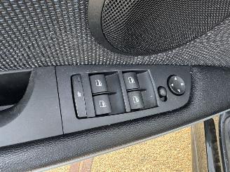 BMW 3-serie 318i TOURING M SPORT picture 6