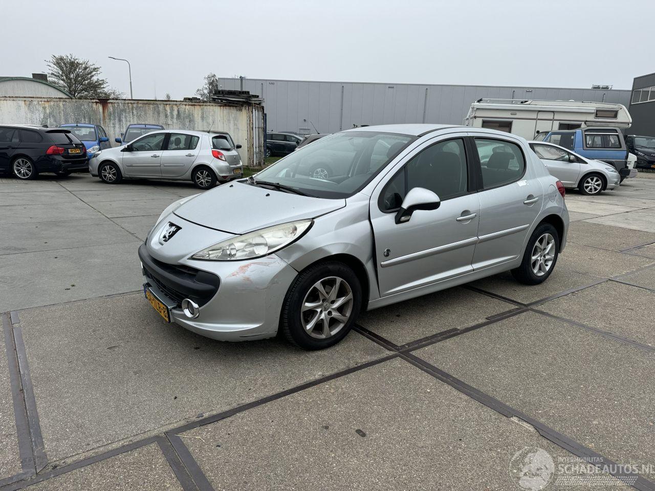 Peugeot 207 1.4 VTI Urban Move