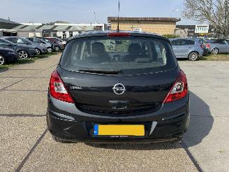 Opel Corsa 1.2 16v Berlin 5drs picture 11
