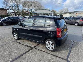 Kia Picanto 1.0 SEVEN picture 4