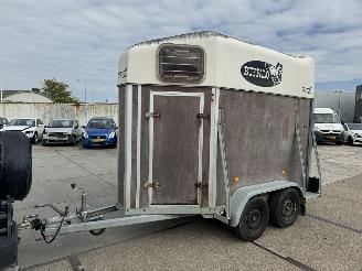 skadebil aanhanger Henra  1.5 paard strailer 2004/6