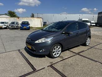 Schadeauto Ford Fiesta 1.6 TDCI Titanium 2011/2