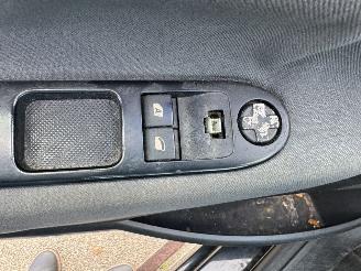 Peugeot 207 1.4 VTI XS SW picture 6