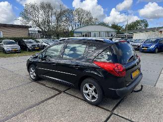 Peugeot 207 1.4 VTI XS SW picture 4