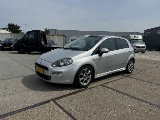 damaged passenger cars Fiat Punto Evo 0.9 Twin Air Lounge 2014/6