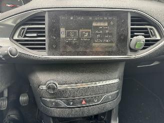 Peugeot 308 1.6 THP Allure picture 9