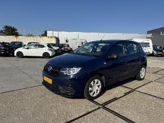 uszkodzony samochody osobowe Dacia Sandero 0.9 Tce Bi-fuel Ambiance 2017/10