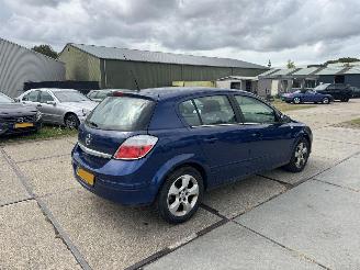 Opel Astra 1.6 picture 3