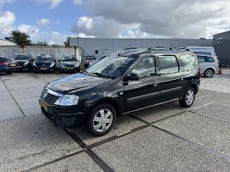 Unfallwagen Dacia Logan 1.6 Blackline  7 persoons 2010/9