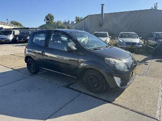 Renault Twingo 1.2 Dynamique picture 2