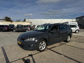 Unfallwagen Volkswagen Golf 1.2 TSI VARIANT 2014/2
