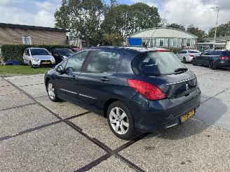 Peugeot 308 1.6 VTI Active picture 4