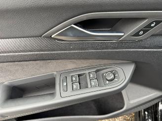 Volkswagen Golf 8.5 Variant 1.5 eTSI 110 kW R-Line NEDERLANDSE KENTEKEN picture 26