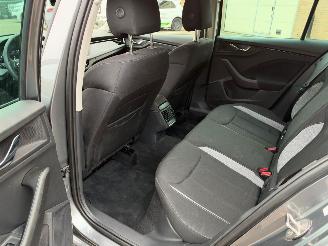 Skoda Kamiq Selection 1.0 116pk AUTOMAAT ACHTERUITRIJCAMERA STOELVERWARMING picture 29