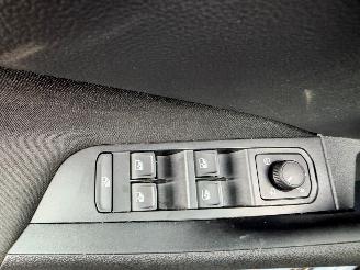 Skoda Kamiq Selection 1.0 116pk AUTOMAAT ACHTERUITRIJCAMERA STOELVERWARMING picture 14