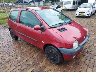 Voiture accidenté Renault Twingo 1.2 privilege 2006/4