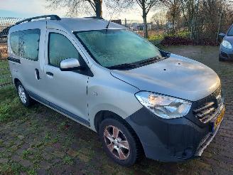 Avarii autoturisme Dacia Dokker 1.2 Tce Laureate 1e eigenaar 2015/2