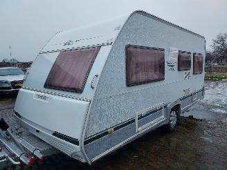 Knaus  Eifelland 465 TF Mover Luifel Rondzit frans bed picture 2