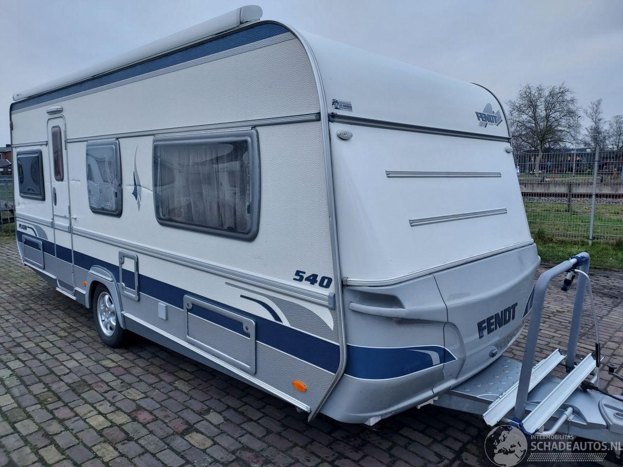 Fendt  Platin 540 Enkele bedden Omnistor Voortent