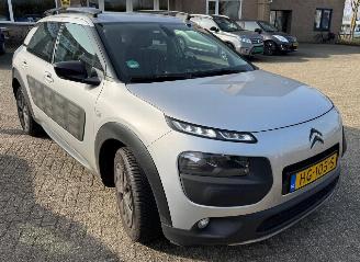 Avarii autoturisme Citroën C4 cactus 1.6 Blue HDI Business 2015/10