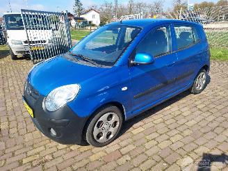 Auto incidentate Kia Picanto 1.0 i + apk 2010/6