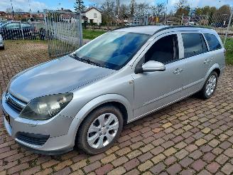 škoda osobní automobily Opel Astra 1.6 + Apk VASTE PRIJS  550 euro 2007/2