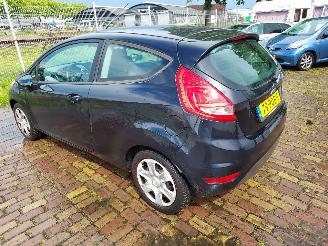 Ford Fiesta 1.3i Airco + Apk picture 4